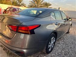 نيسان ألتيما